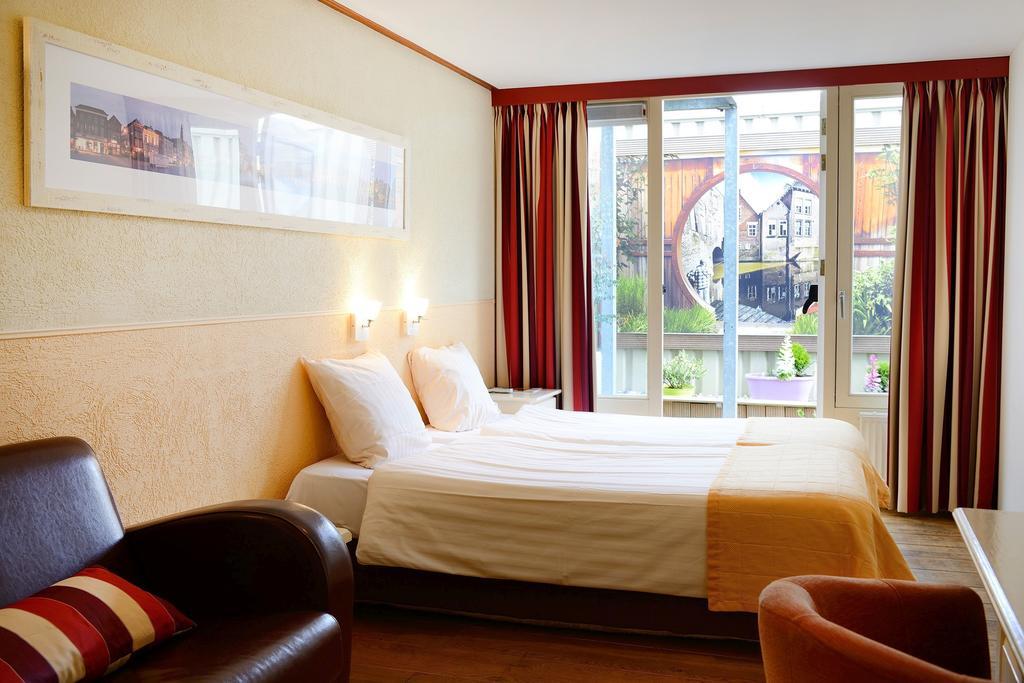 Hotel Jo Van Den Bosch 's-Hertogenbosch  Zimmer foto
